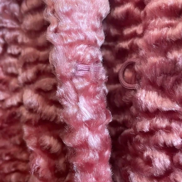 HAROLD’s Faux Fur Jacket with Hidden button closure down front. Like new - Picture 9 of 9